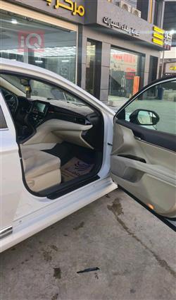 تۆیۆتا کامری